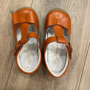 L’Amour shoes, Toddler size 8, Brown